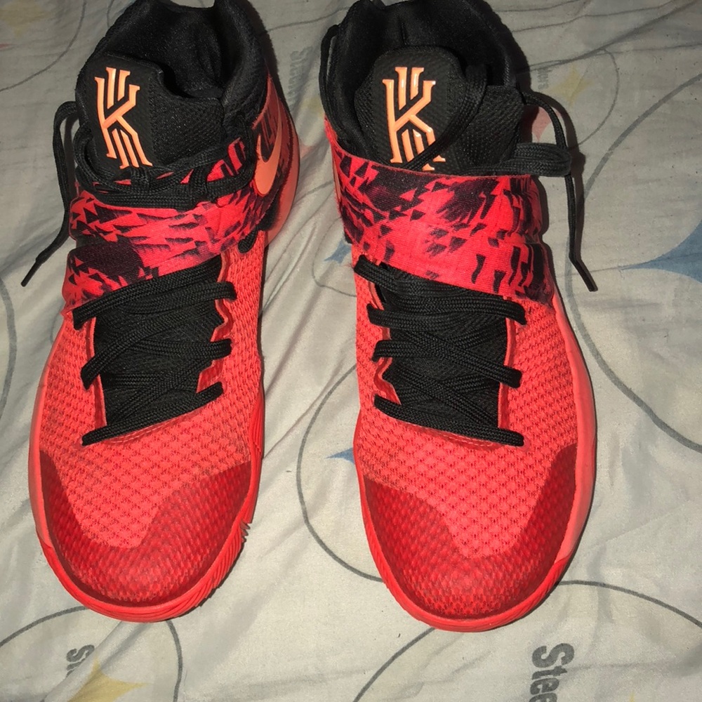 Kyrie 2